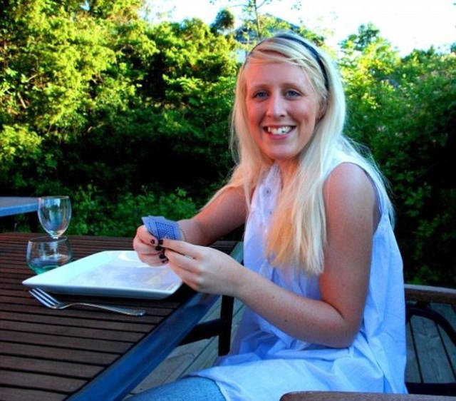 Амира певица из голландии