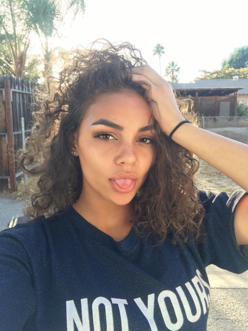 Интернетте зәр шығару порно