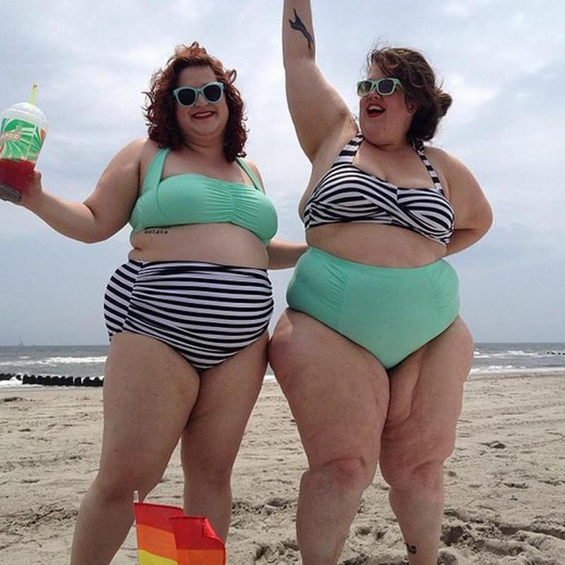 Жағажайдағы порно жұлдыздардың суреттері